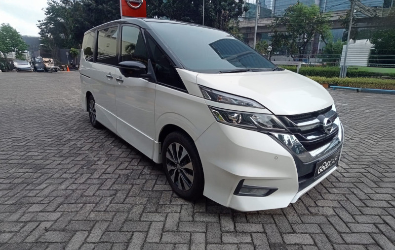 Mobil All New Serena 2019 Bekas