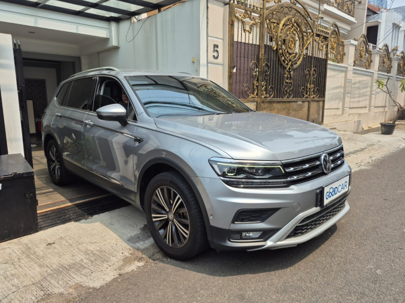 Mobil Tiguan Allspace 2021 Bekas