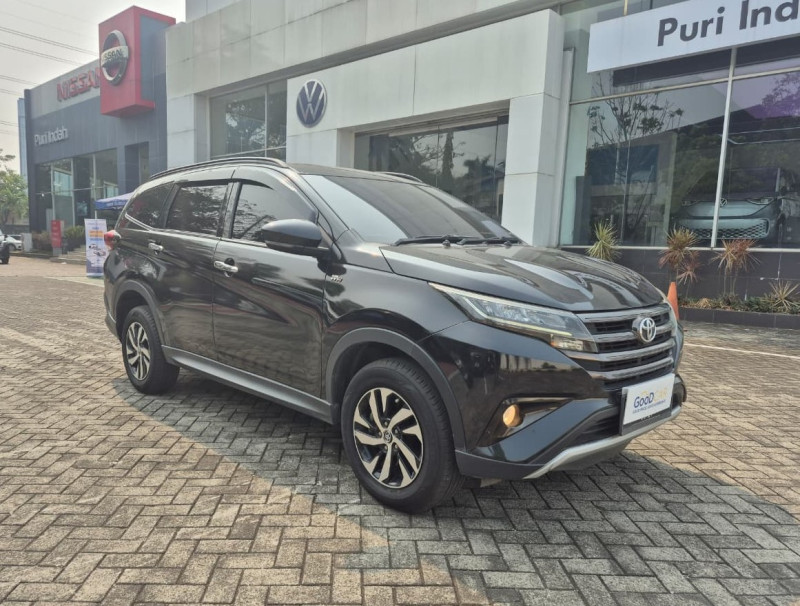Mobil Rush 2022 Bekas