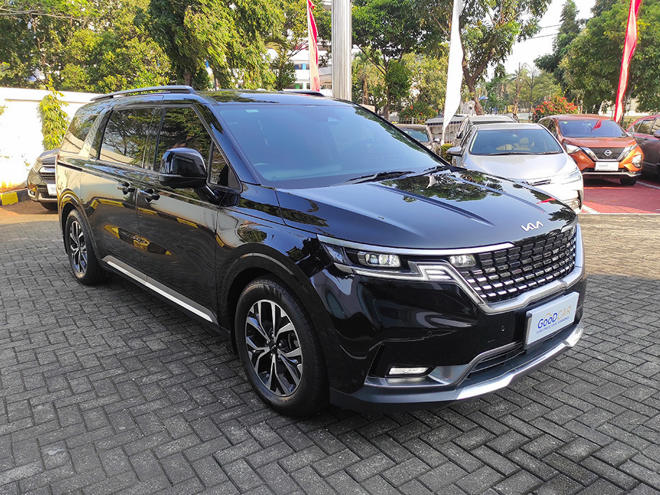 Mobil Carnival 2022 Bekas